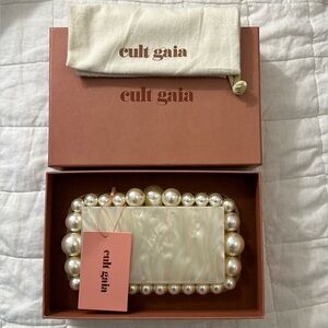Cult Gaia Clutch